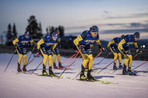 Allt om tävlingshelgerna inför kommande säsong. Här är svenska skidskyttelandslaget på upptakt i Idre Fjäll