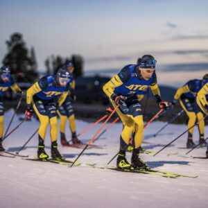 Allt om tävlingshelgerna inför kommande säsong. Här är svenska skidskyttelandslaget på upptakt i Idre Fjäll